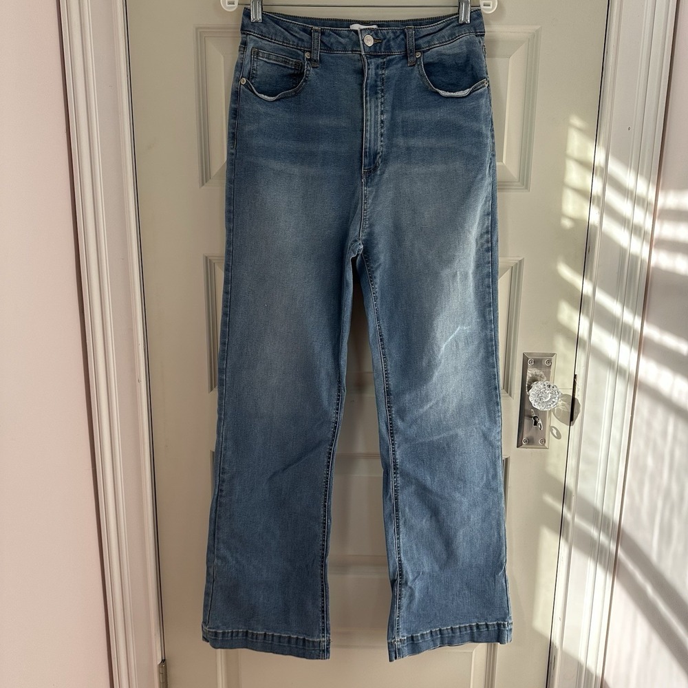 Forever 21 Women's Blue‎ Jeans Size 31 High Rise Wide Leg Pants Light Wash